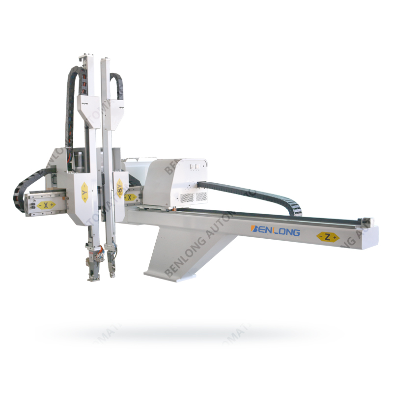 注塑大型牛頭式機械手