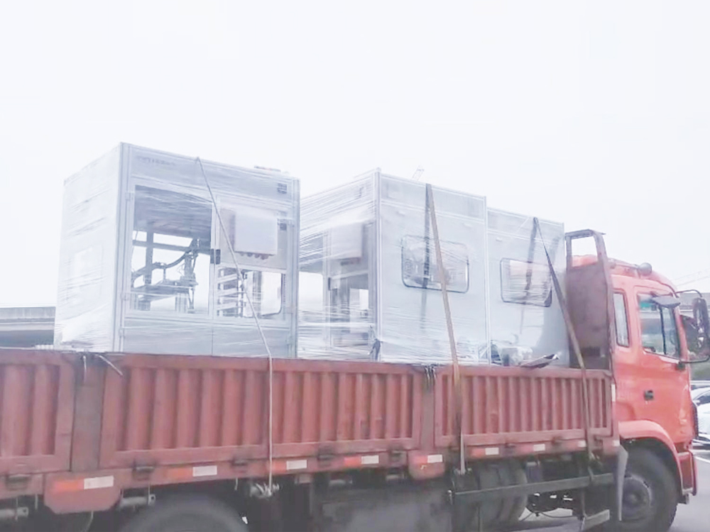 團隊全員加班發(fā)貨，雖然累但超開心！